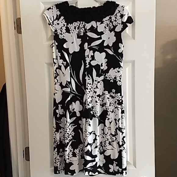 Alfani Dresses & Skirts - 🦋 FABULOUS Alfani floral sheath dress